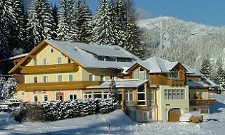 HAUS AUSSEN - WINTER - GROSS! - DSCF0190 SEHR SCH